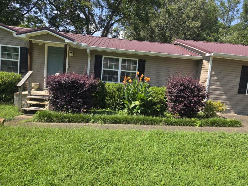 In and Out Lawn Care | Landscaping in North Alabama